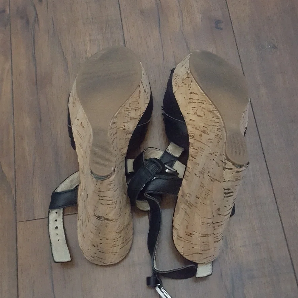 MICHAEL Michael Kors - Black Cork T‎ Strap Wedges